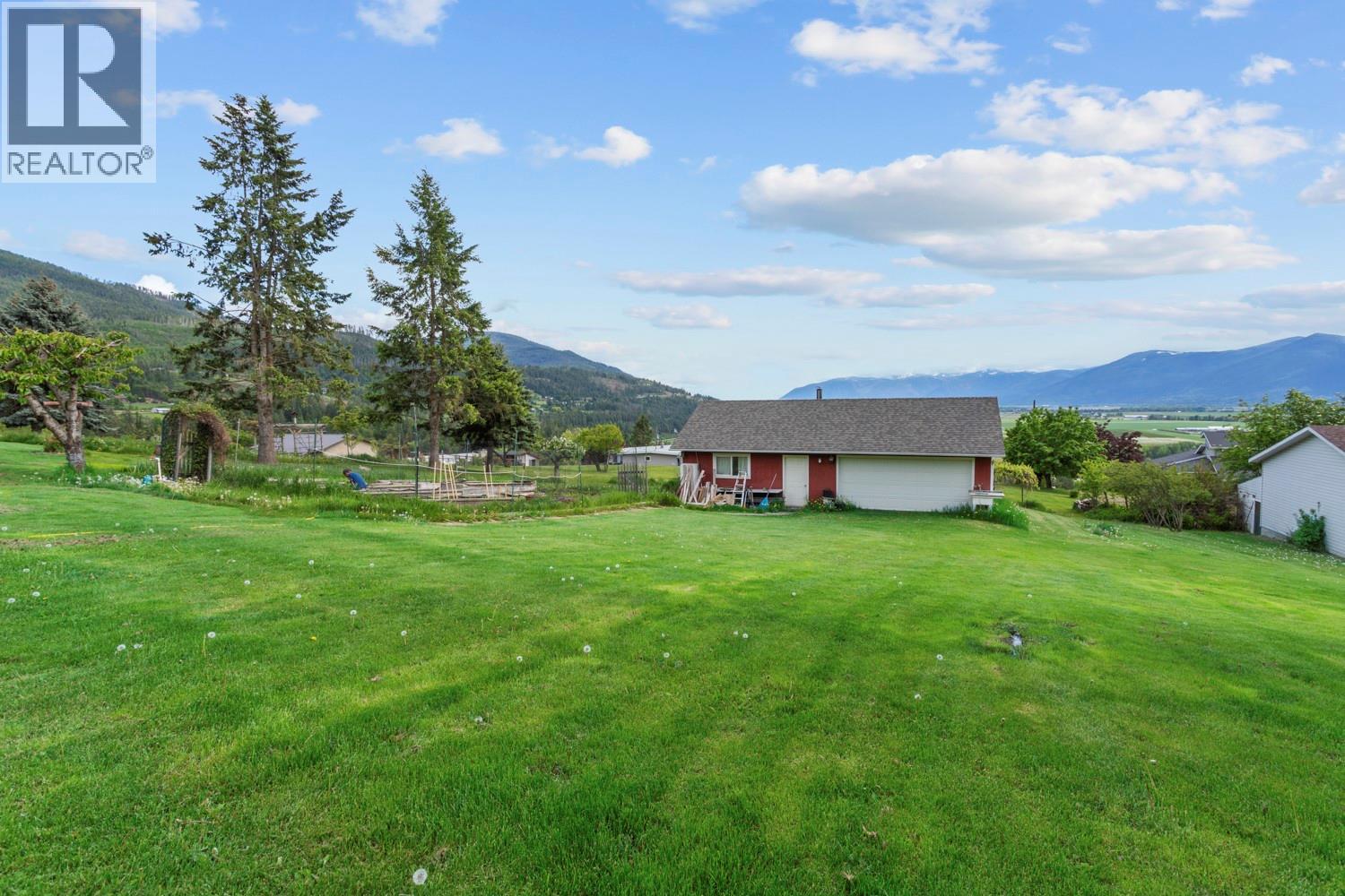 1047 Westview Road, Wynndel, British Columbia V0B 2N0 - Photo 19 - 10348474