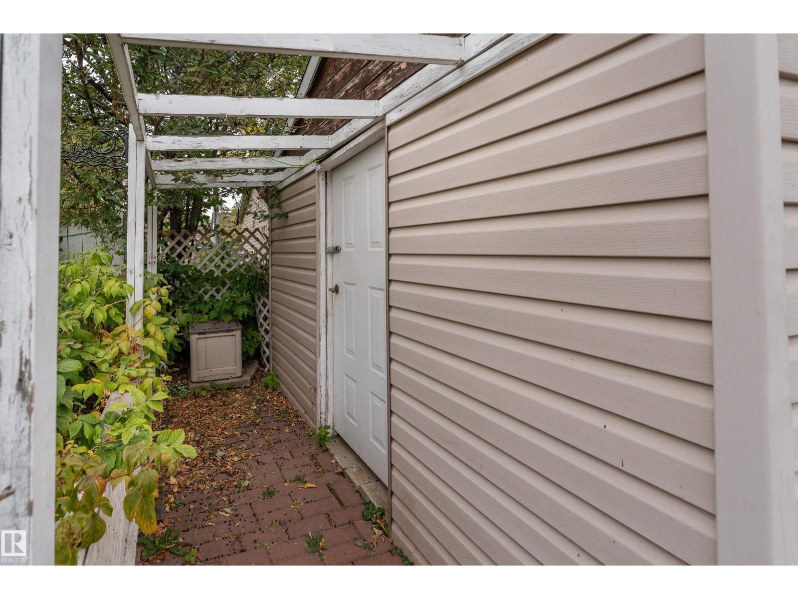 11539 101 St Nw, Edmonton, Alberta  T5G 2B2 - Photo 26 - E4460217