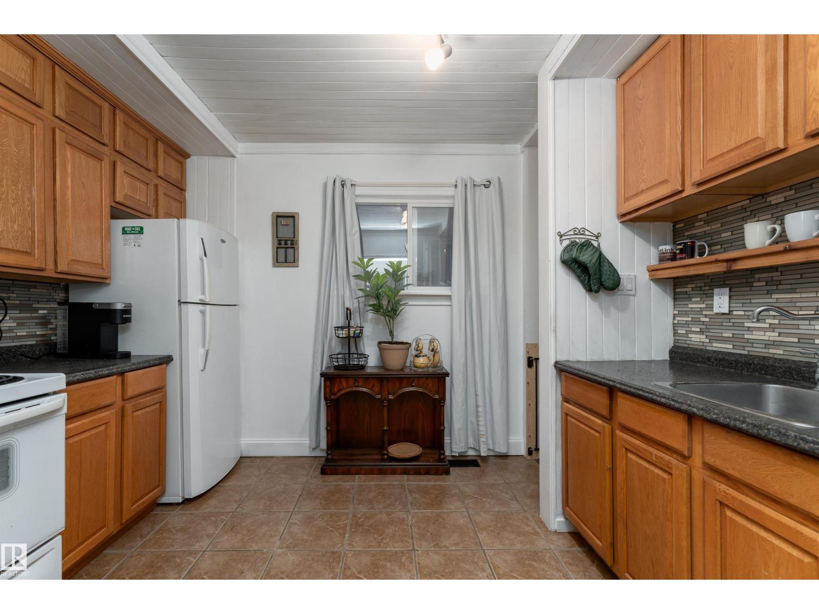 11539 101 St Nw, Edmonton, Alberta  T5G 2B2 - Photo 7 - E4460217