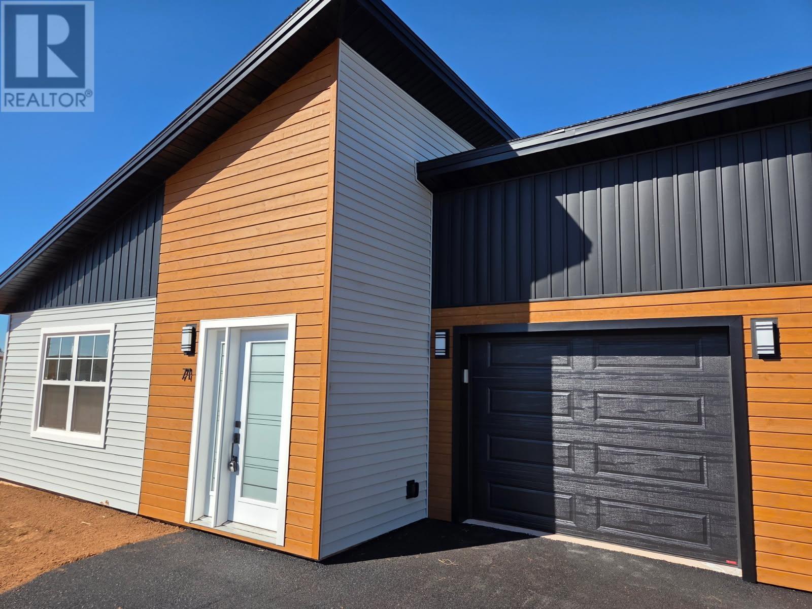 71 Aiden Street, West Royalty, Prince Edward Island  C1E 3J4 - Photo 4 - 202518474