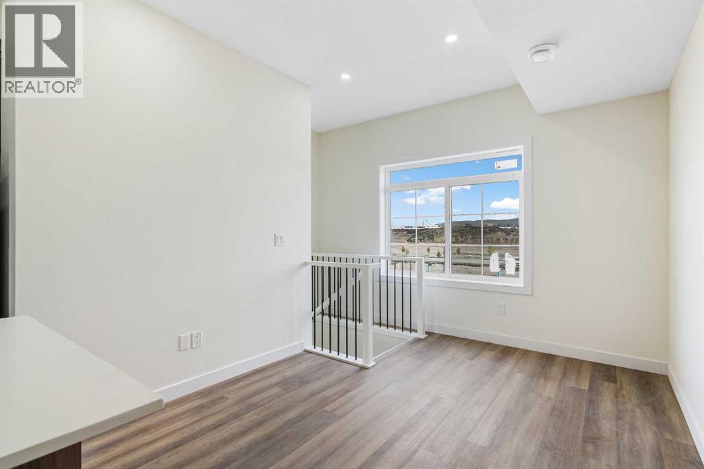 312, 156 Park Street, Cochrane, Alberta  T4C 2B8 - Photo 3 - A2238343