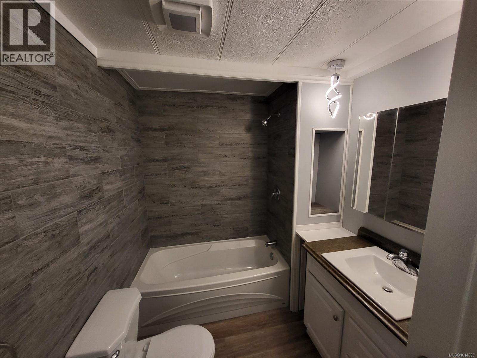 74 5250 Beaver Harbour Rd, Port Hardy, British Columbia  V0N 2P0 - Photo 37 - 1014639