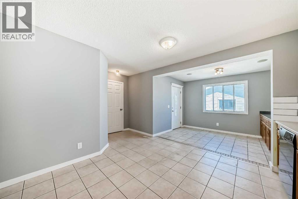 68 Applebrook Circle Se, Calgary, Alberta  T2A 7T2 - Photo 10 - A2242639