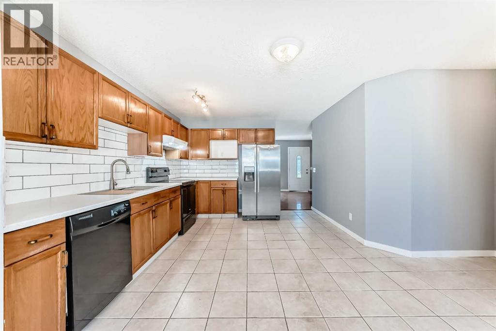 68 Applebrook Circle Se, Calgary, Alberta  T2A 7T2 - Photo 12 - A2242639