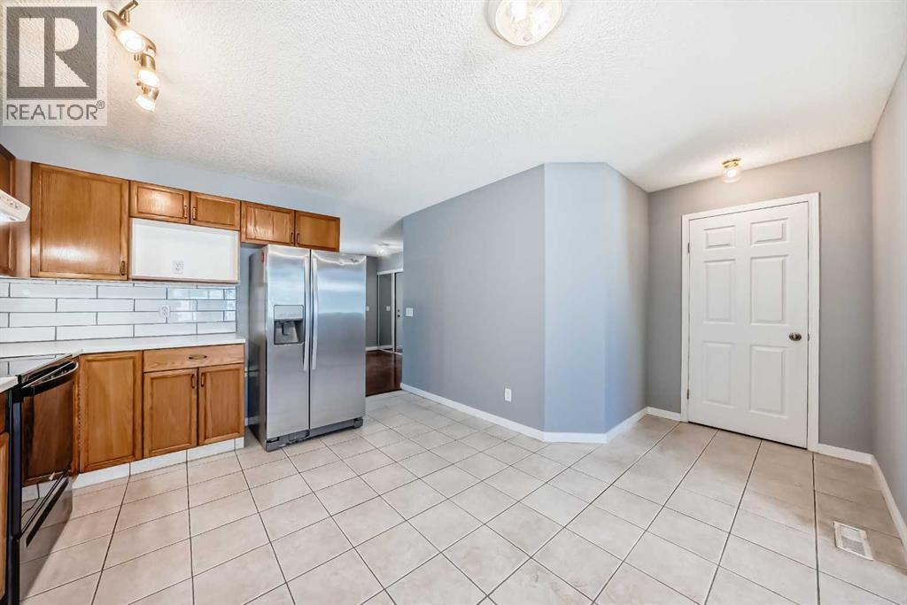 68 Applebrook Circle Se, Calgary, Alberta  T2A 7T2 - Photo 11 - A2242639