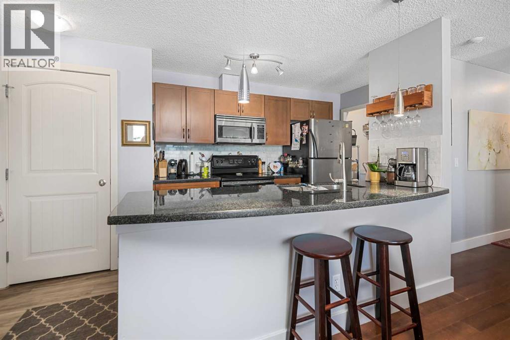 4, 218 Village Terrace Sw, Calgary, Alberta  T3H 2L4 - Photo 6 - A2244594