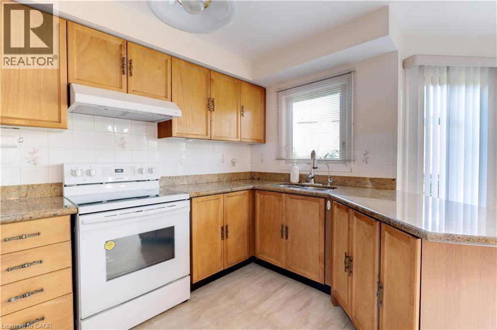 5255 Tagish Court, Mississauga, Ontario  L5R 2N6 - Photo 18 - 40770989