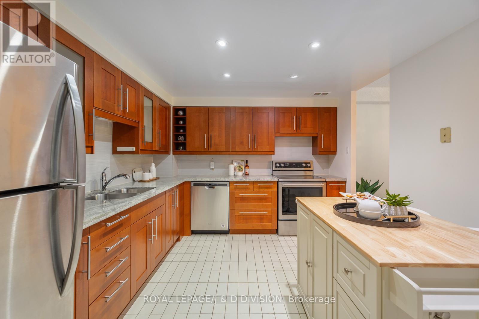 305 - 30 Glen Elm Avenue, Toronto, Ontario  M4T 1T7 - Photo 16 - C12437117