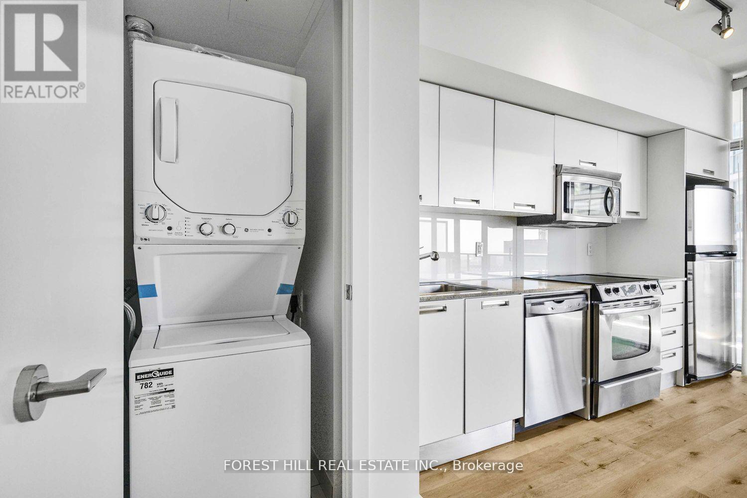 3210 - 33 Charles Street E, Toronto, Ontario  M4Y 1R9 - Photo 17 - C12437121