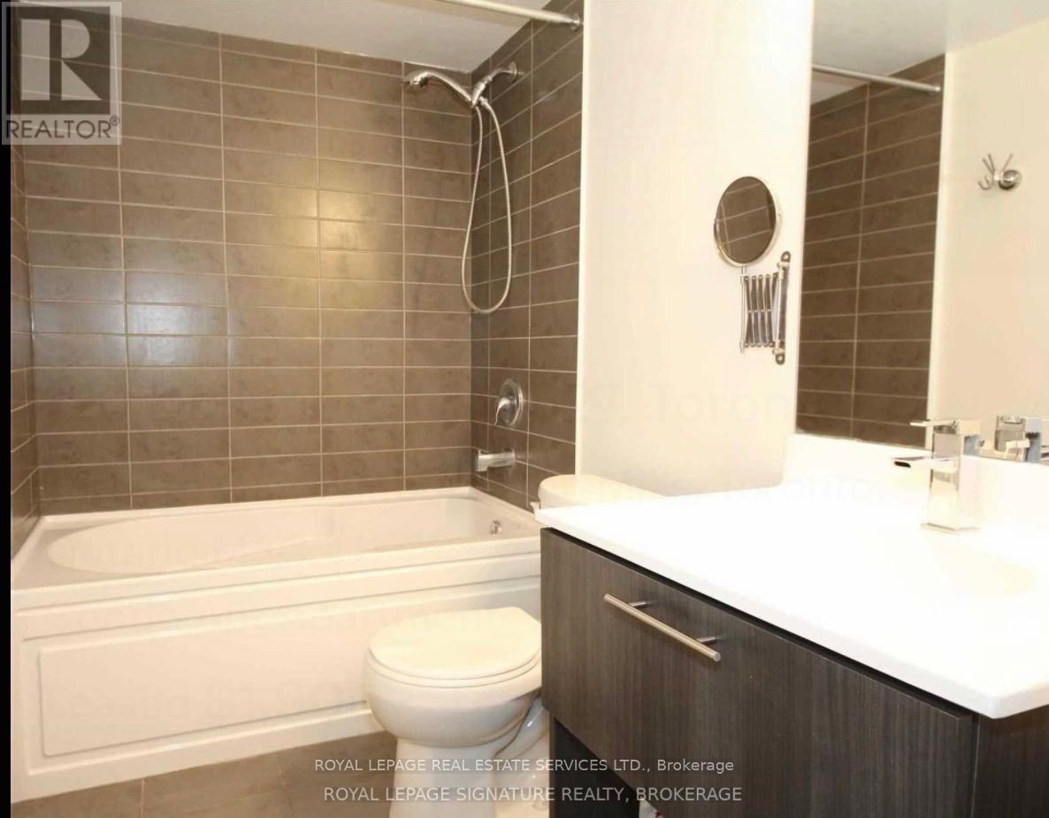 527 - 120 Dallimore Circle, Toronto, Ontario  M3C 4J1 - Photo 7 - C12437152