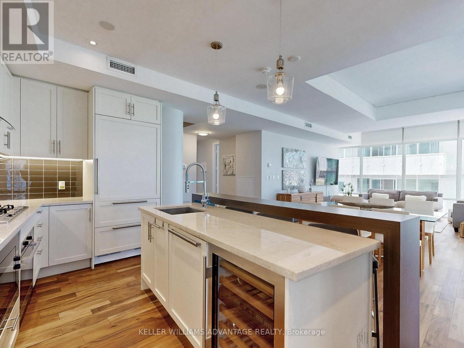 401 - 29 Queens Quay E, Toronto, Ontario  M5E 0A4 - Photo 15 - C12437158