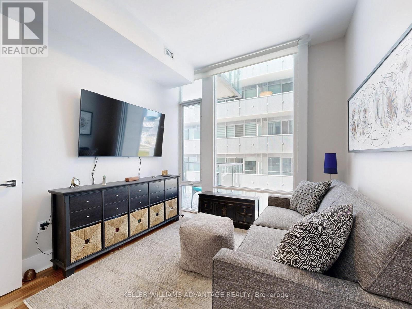 401 - 29 Queens Quay E, Toronto, Ontario  M5E 0A4 - Photo 24 - C12437158