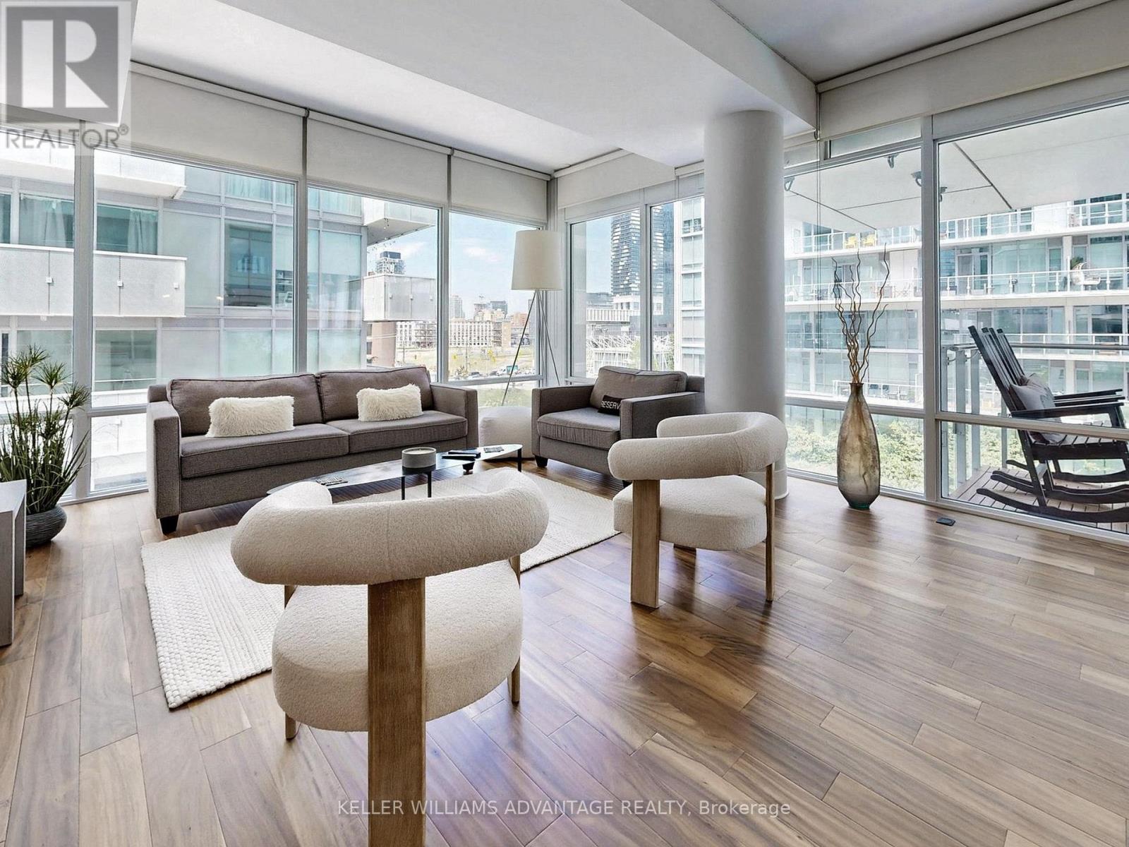 401 - 29 Queens Quay E, Toronto, Ontario  M5E 0A4 - Photo 5 - C12437158