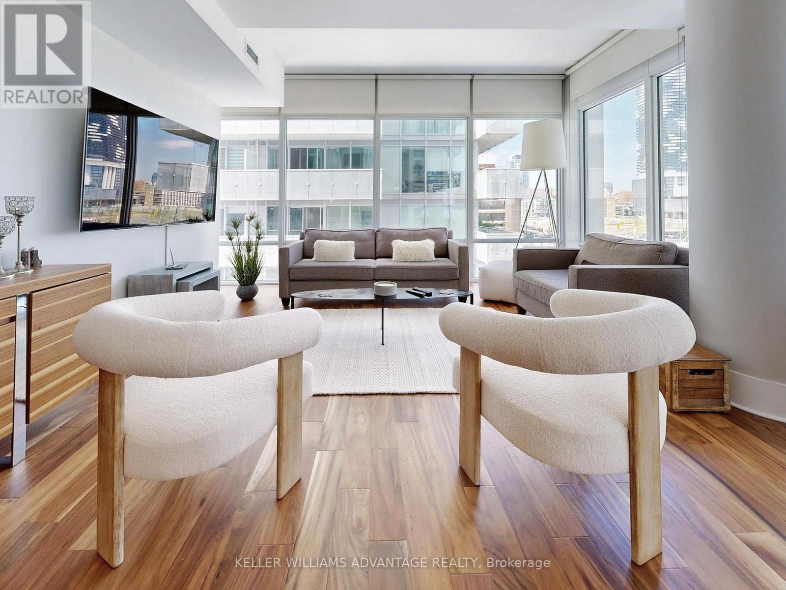 401 - 29 Queens Quay E, Toronto, Ontario  M5E 0A4 - Photo 6 - C12437158