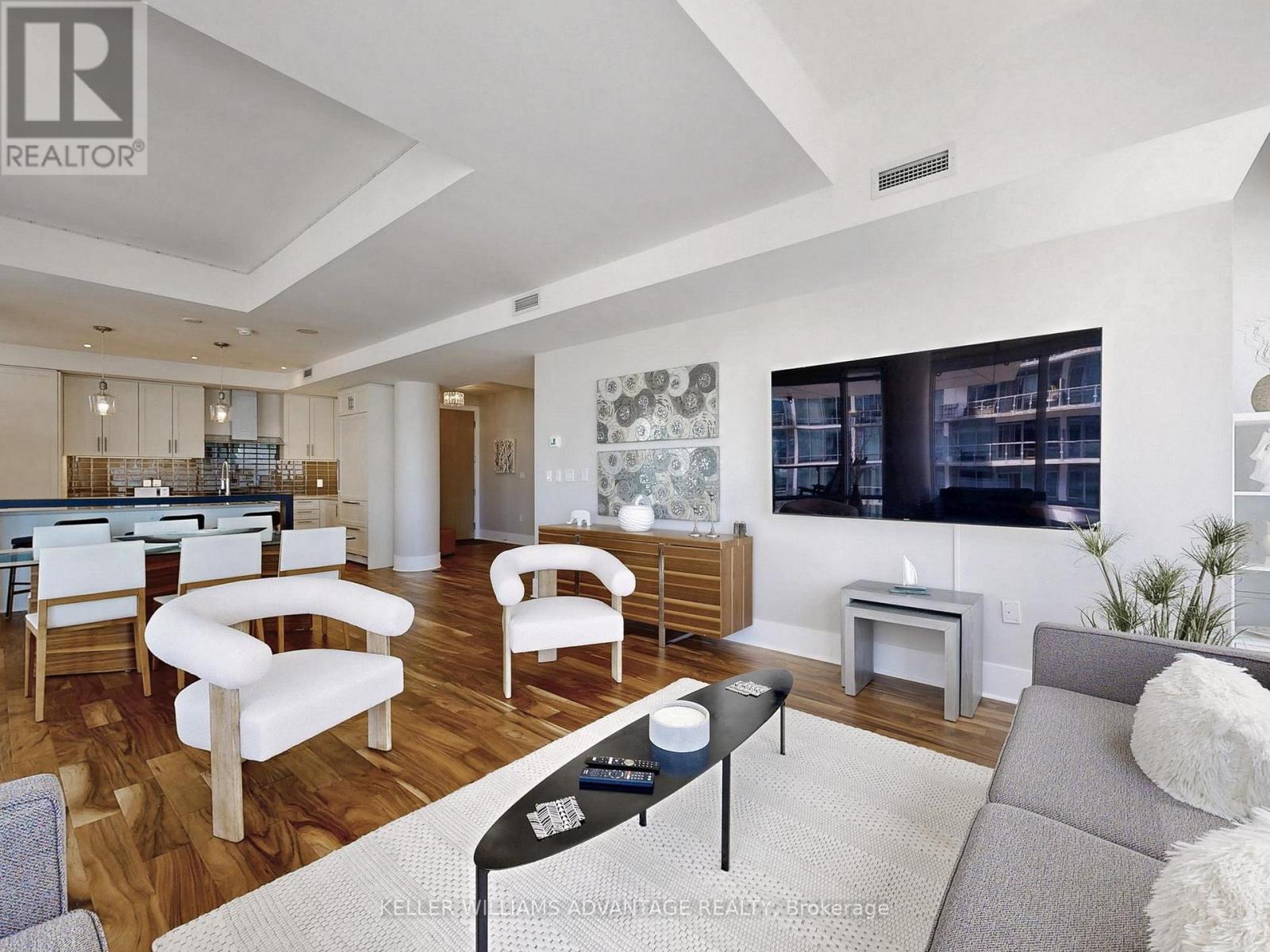 401 - 29 Queens Quay E, Toronto, Ontario  M5E 0A4 - Photo 7 - C12437158
