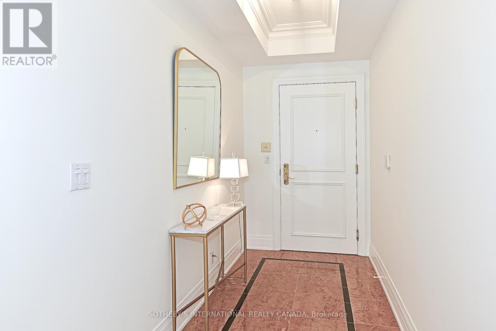 403 - 33 Delisle Avenue, Toronto, Ontario  M4V 3C7 - Photo 11 - C12437178