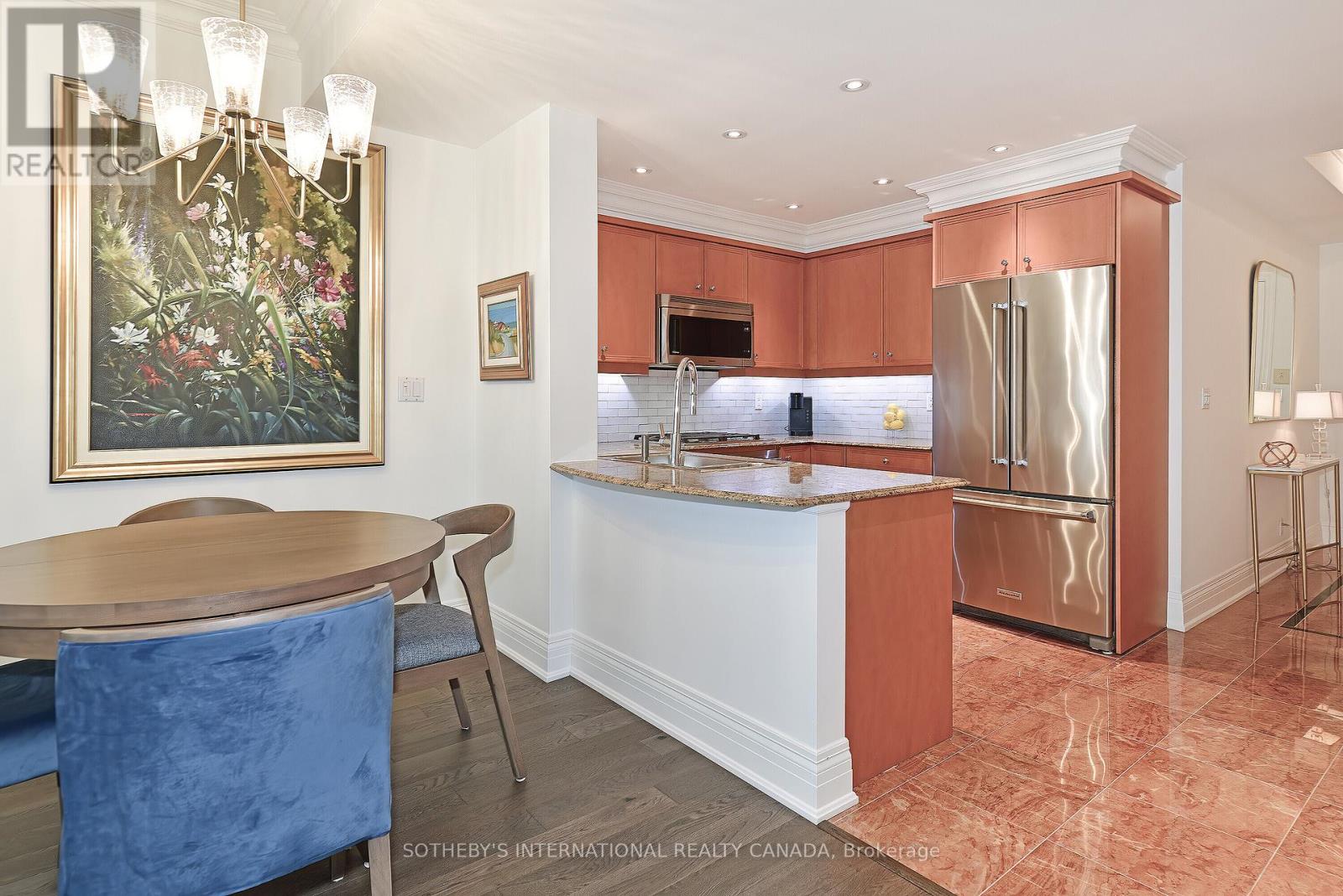 403 - 33 Delisle Avenue, Toronto, Ontario  M4V 3C7 - Photo 7 - C12437178