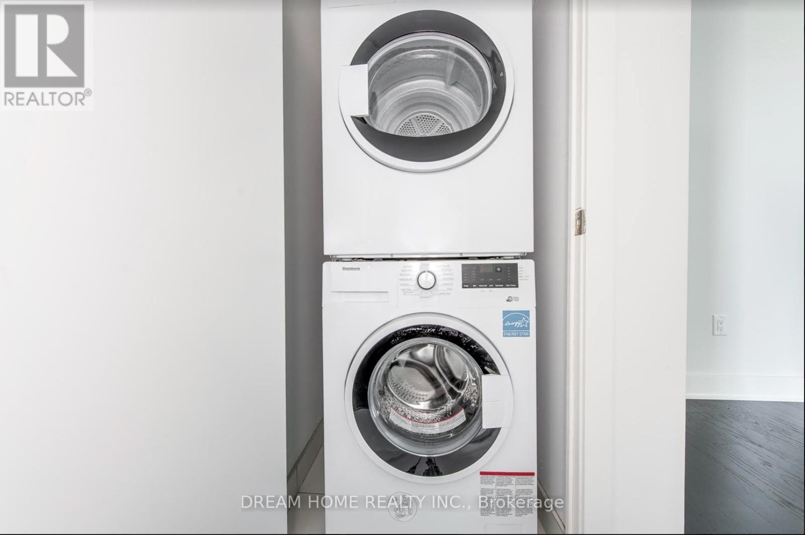 3809 -Room - 955 Bay Street, Toronto, Ontario  M5S 2A2 - Photo 6 - C12437183