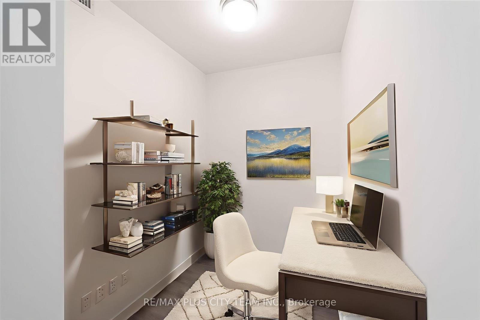 405 - 60 Tannery Road, Toronto, Ontario  M5A 0S8 - Photo 5 - C12437188