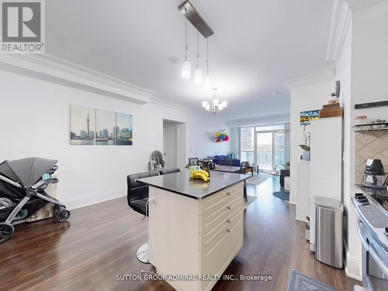 1916 - 70 Roehampton Avenue W, Toronto, Ontario  M4P 1R2 - Photo 14 - C12437220