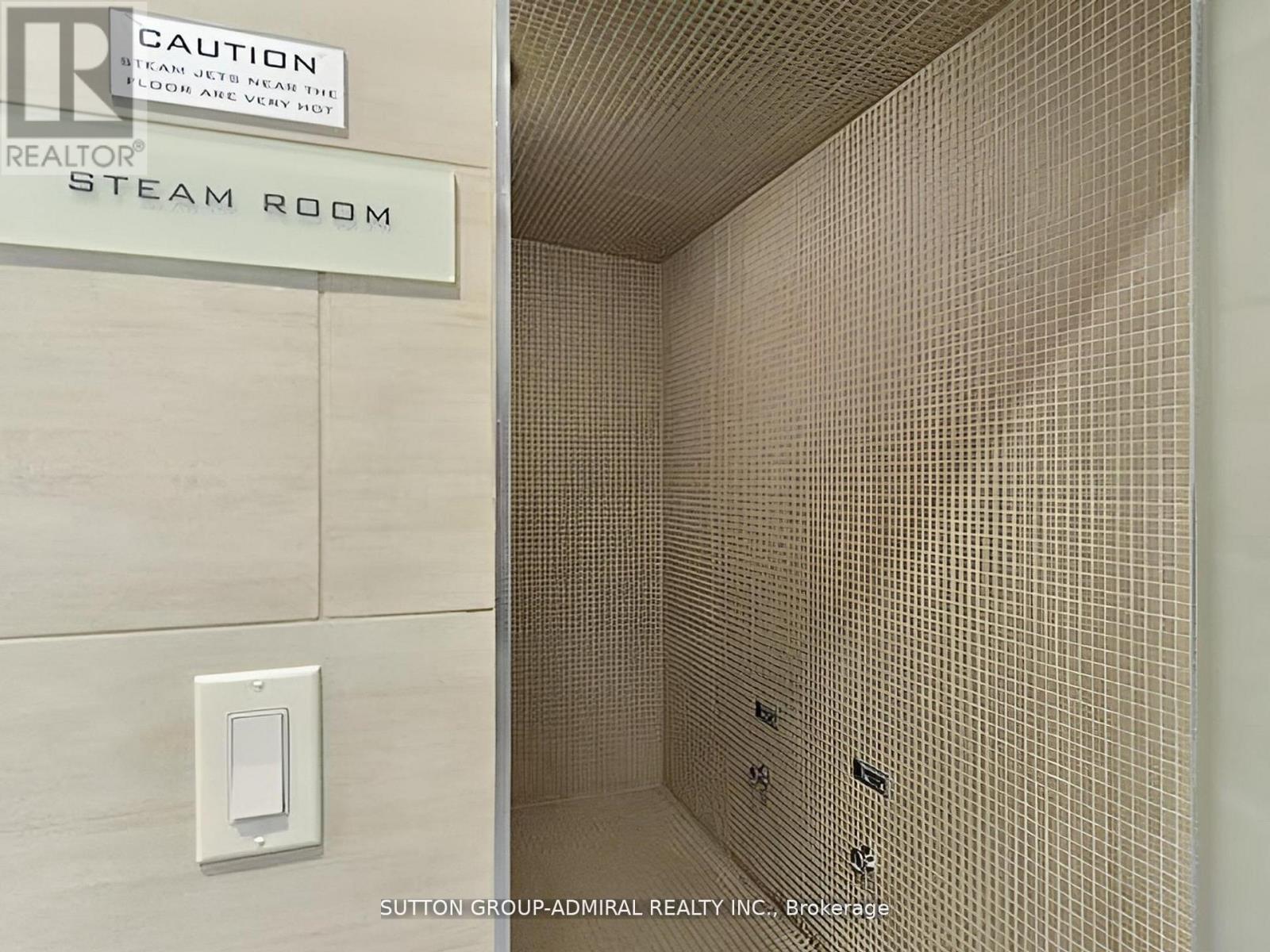 1916 - 70 Roehampton Avenue W, Toronto, Ontario  M4P 1R2 - Photo 32 - C12437220