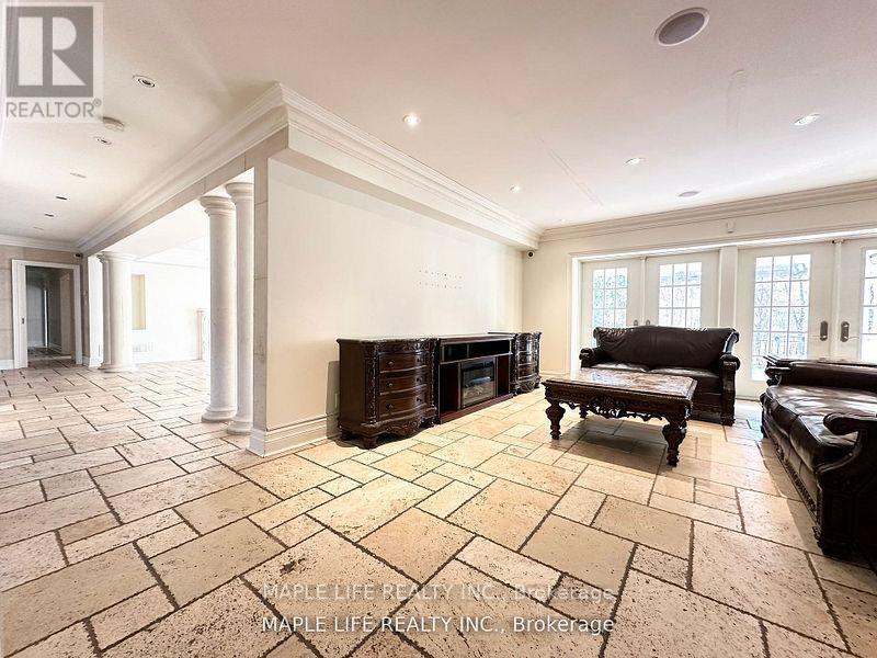 16 Brian Cliff Drive, Toronto, Ontario  M3B 2G2 - Photo 3 - C12437233