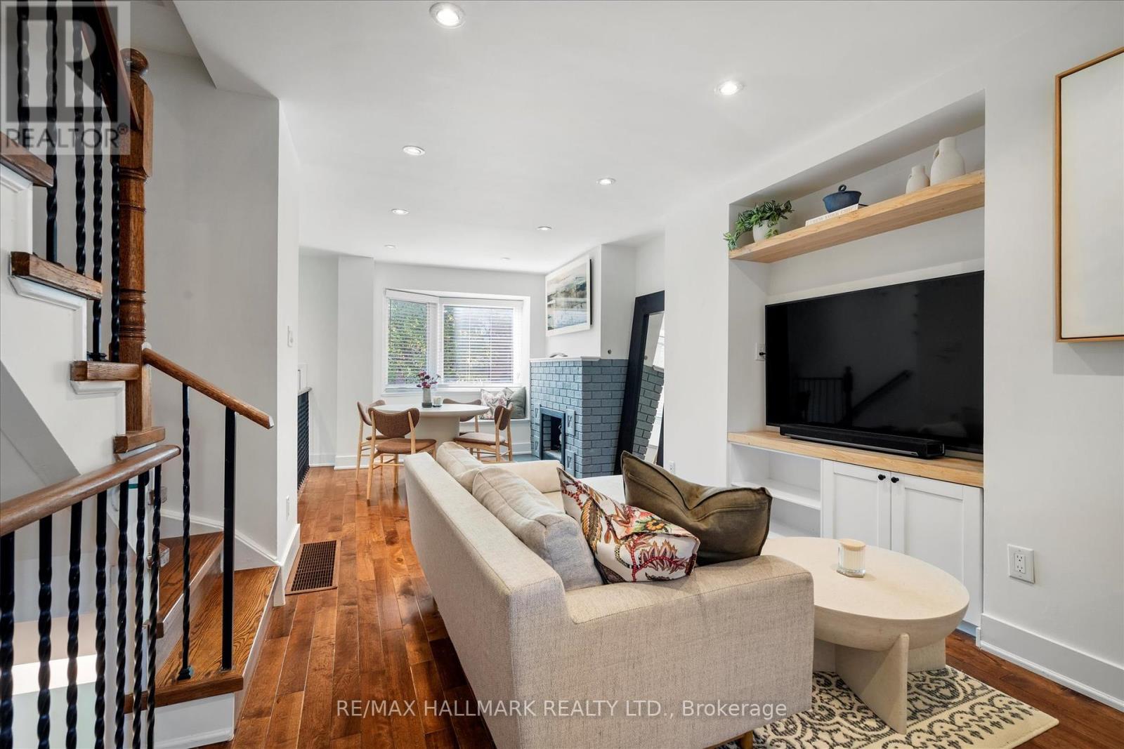 18 Sydenham Street, Toronto, Ontario  M5A 4H6 - Photo 10 - C12437235