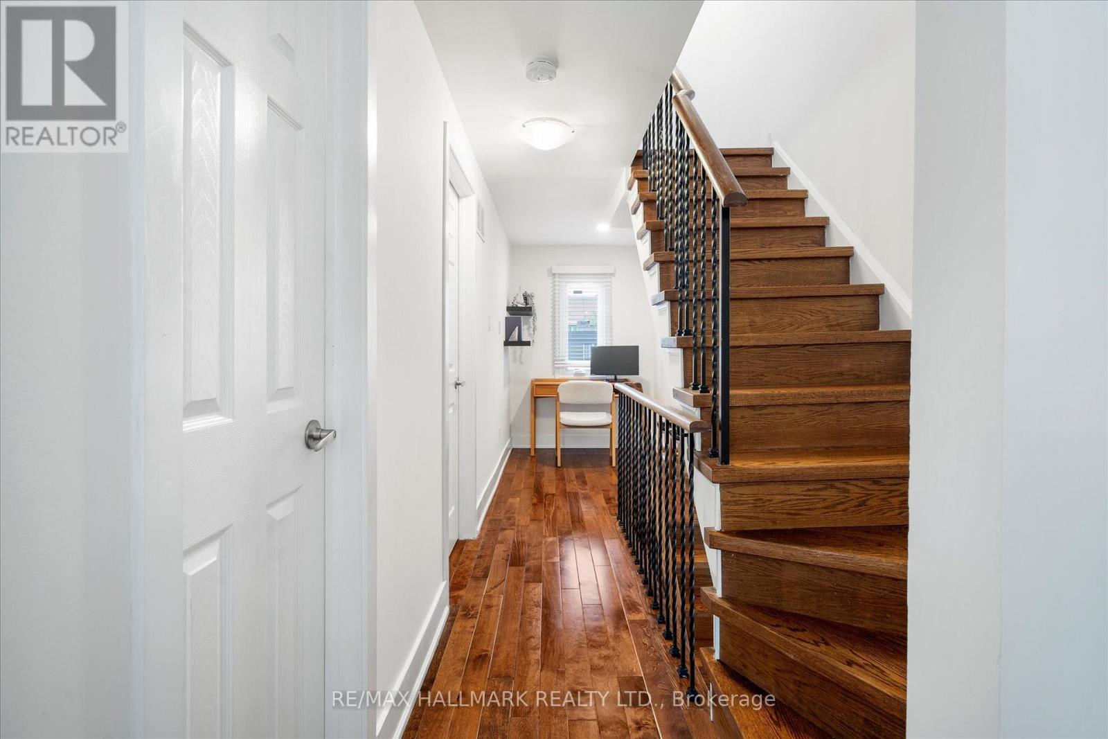 18 Sydenham Street, Toronto, Ontario  M5A 4H6 - Photo 22 - C12437235