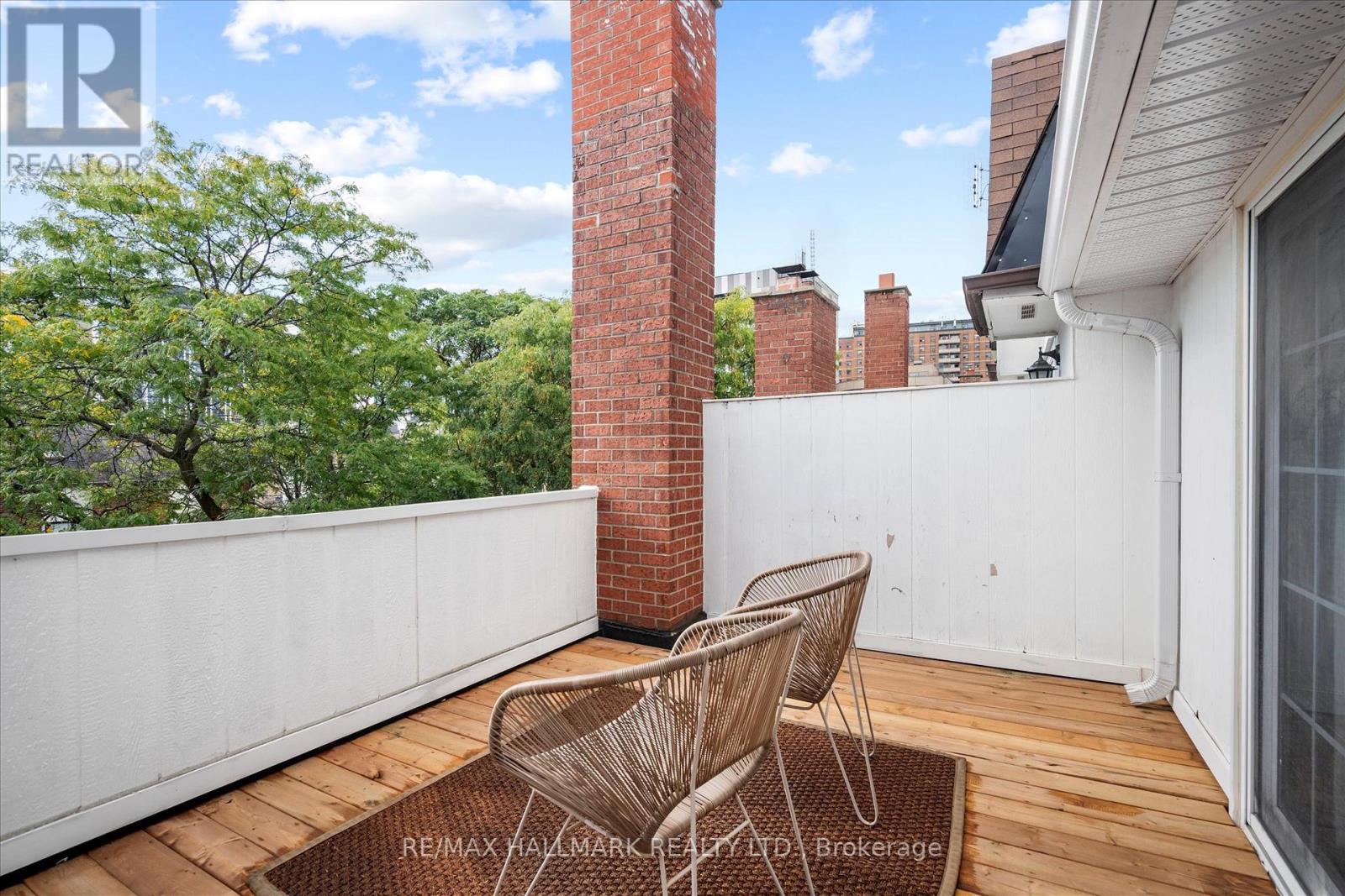 18 Sydenham Street, Toronto, Ontario  M5A 4H6 - Photo 32 - C12437235