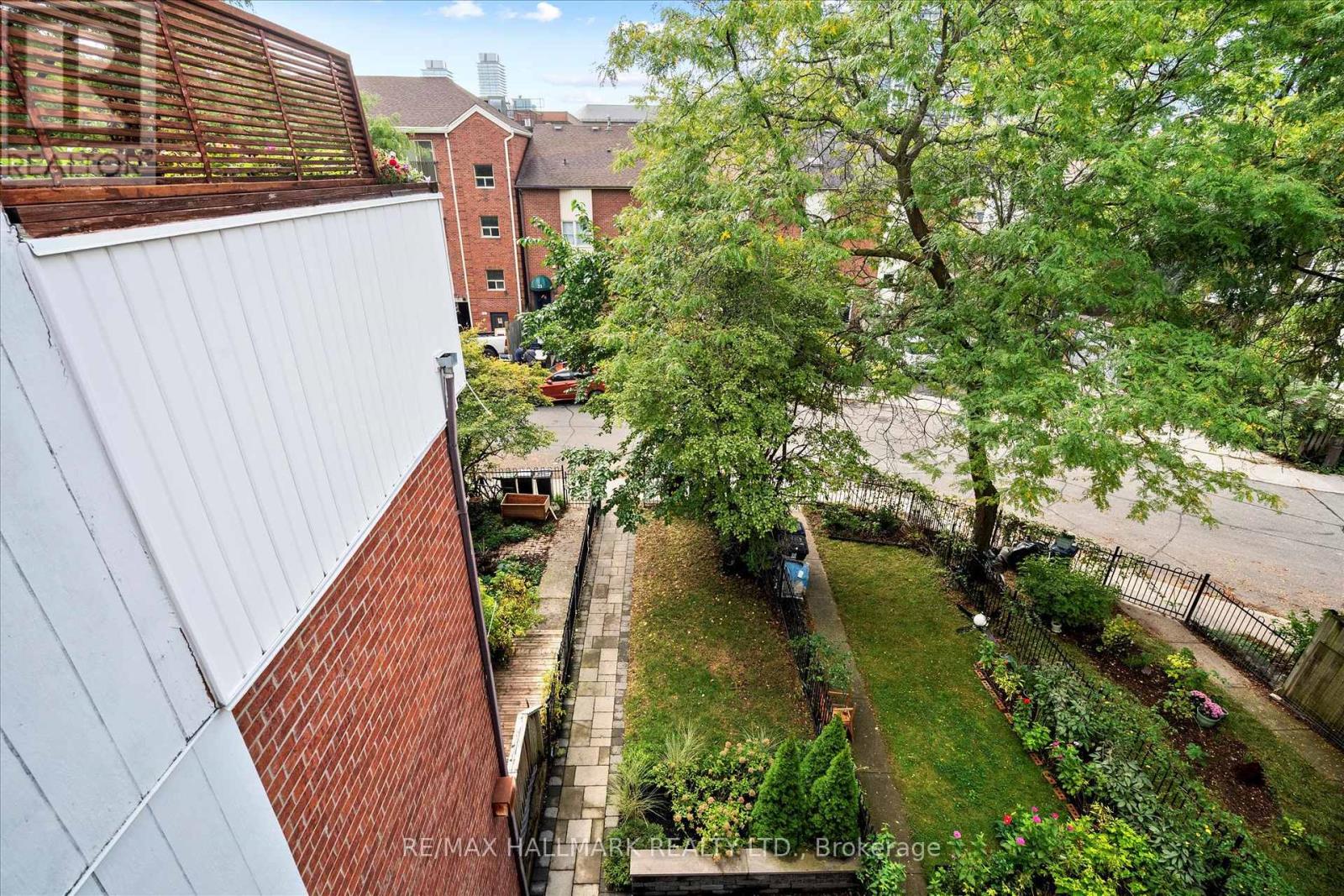 18 Sydenham Street, Toronto, Ontario  M5A 4H6 - Photo 35 - C12437235