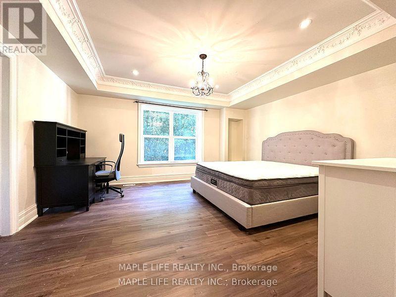 16 Brian Cliff Drive, Toronto, Ontario  M3B 2G2 - Photo 11 - C12437239