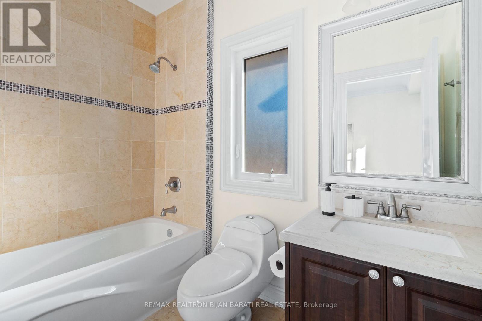 255 Homewood Avenue, Toronto, Ontario  M2R 2N4 - Photo 34 - C12437251