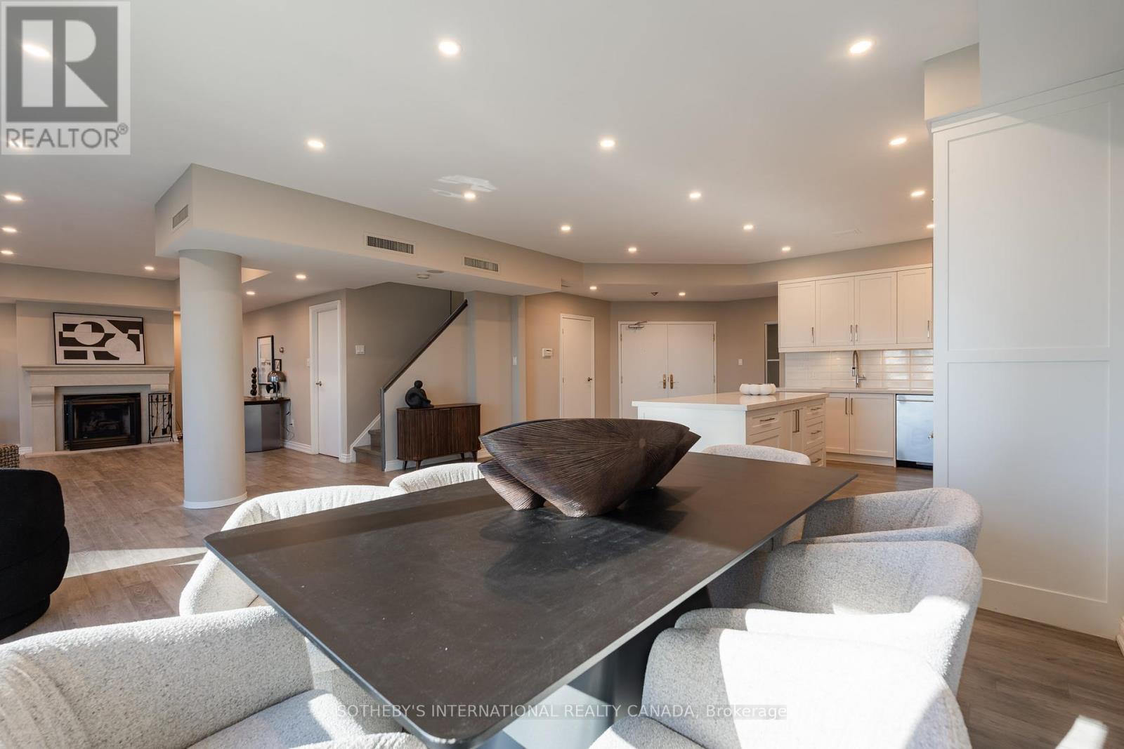 Ph 7 - 1001 Bay Street, Toronto, Ontario  M5S 3A6 - Photo 14 - C12437300