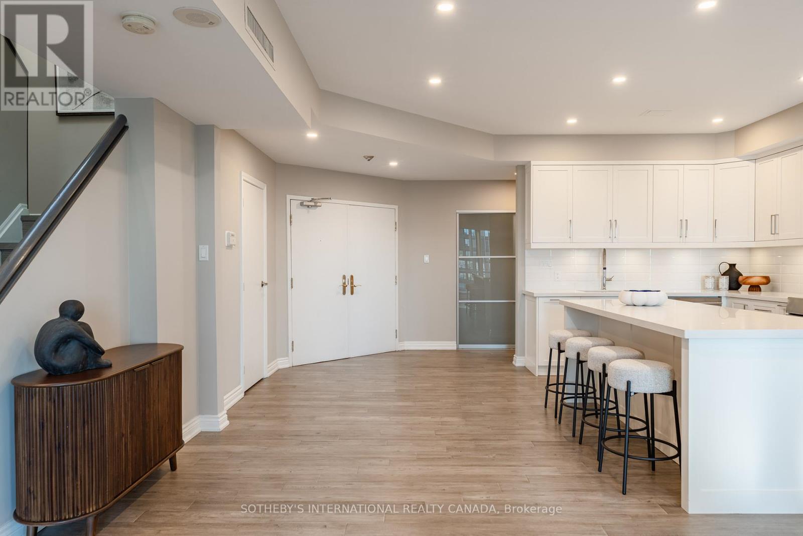 Ph 7 - 1001 Bay Street, Toronto, Ontario  M5S 3A6 - Photo 3 - C12437300