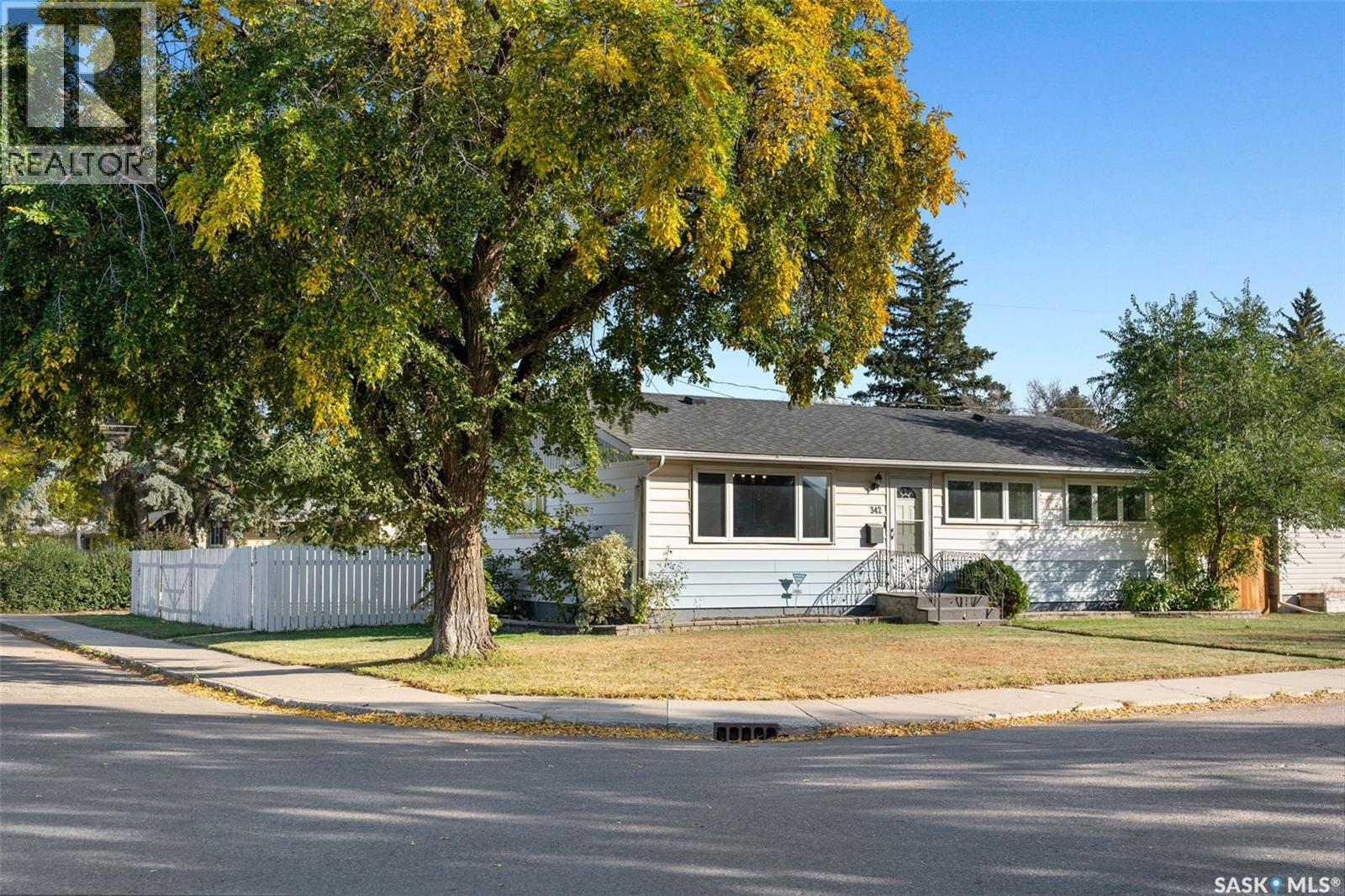 342 Vancouver Avenue N, Saskatoon, Saskatchewan  S7L 3P6 - Photo 2 - SK019673