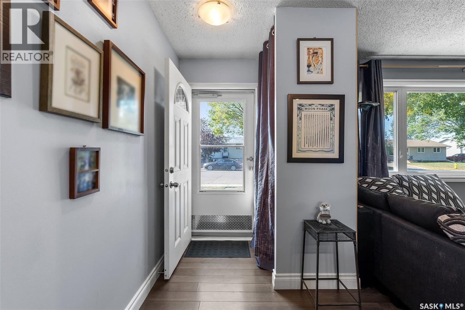 342 Vancouver Avenue N, Saskatoon, Saskatchewan  S7L 3P6 - Photo 3 - SK019673