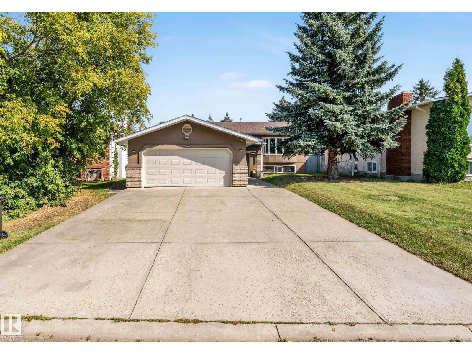 3923 67 ST NW, Edmonton, Alberta