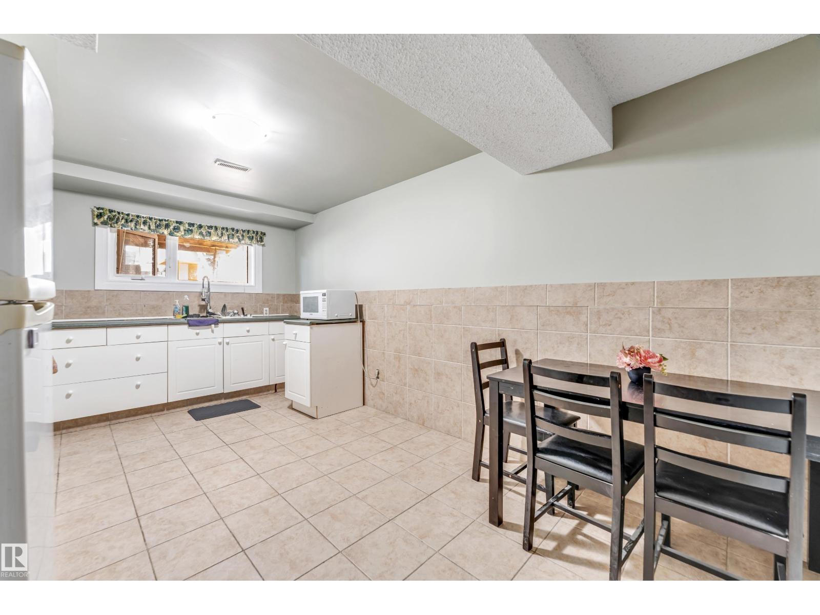 3923 67 St Nw, Edmonton, Alberta  T6K 2N7 - Photo 34 - E4460221