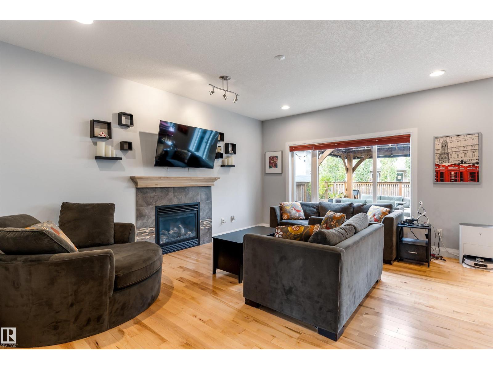8910 97 Av, Morinville, Alberta  T8R 2N7 - Photo 5 - E4460222
