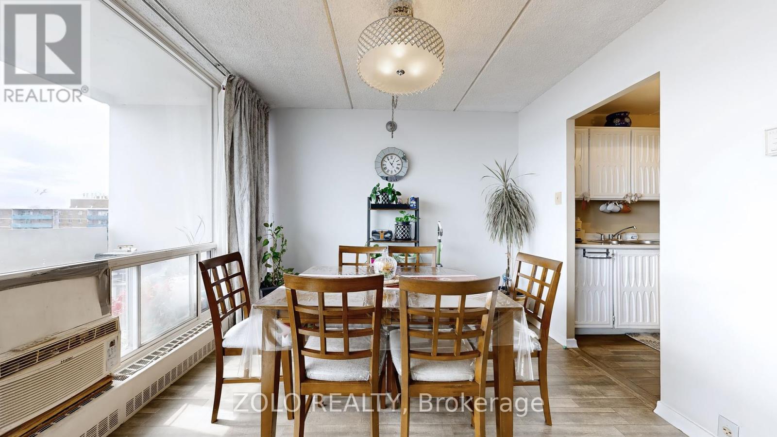 1015 - 2 Glamorgan Avenue, Toronto, Ontario  M1P 2M8 - Photo 11 - E12437153
