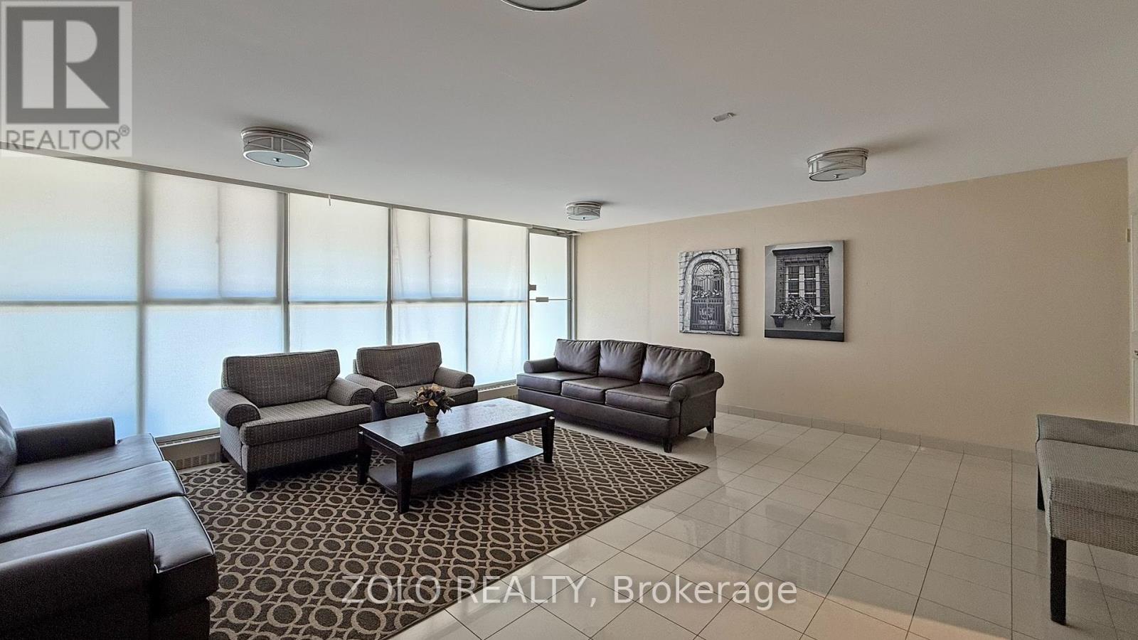 1015 - 2 Glamorgan Avenue, Toronto, Ontario  M1P 2M8 - Photo 3 - E12437153