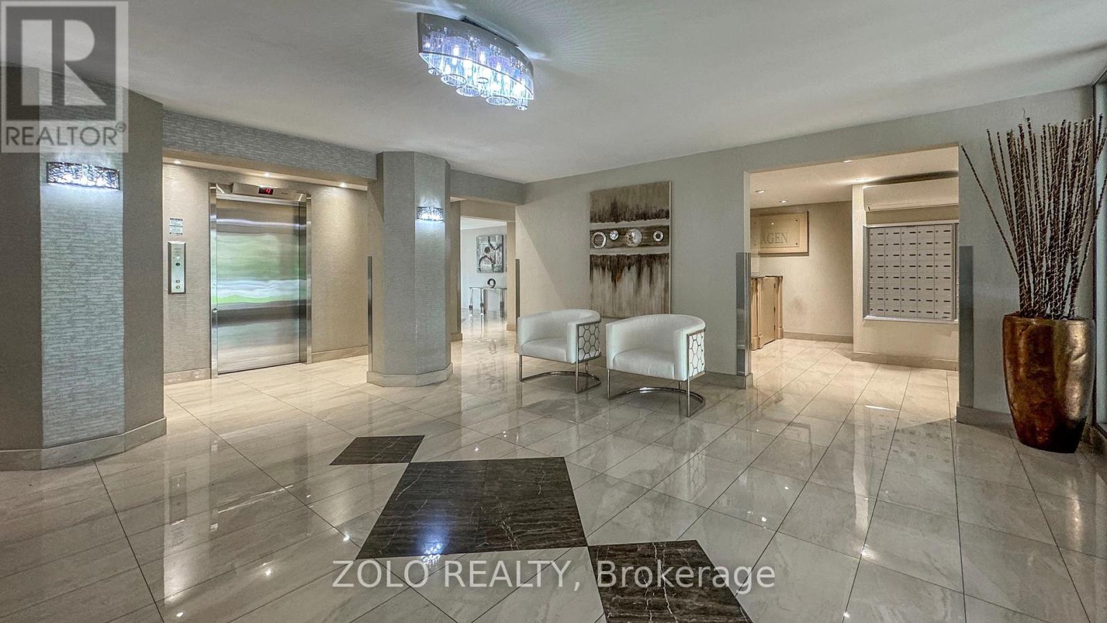 1015 - 2 Glamorgan Avenue, Toronto, Ontario  M1P 2M8 - Photo 4 - E12437153