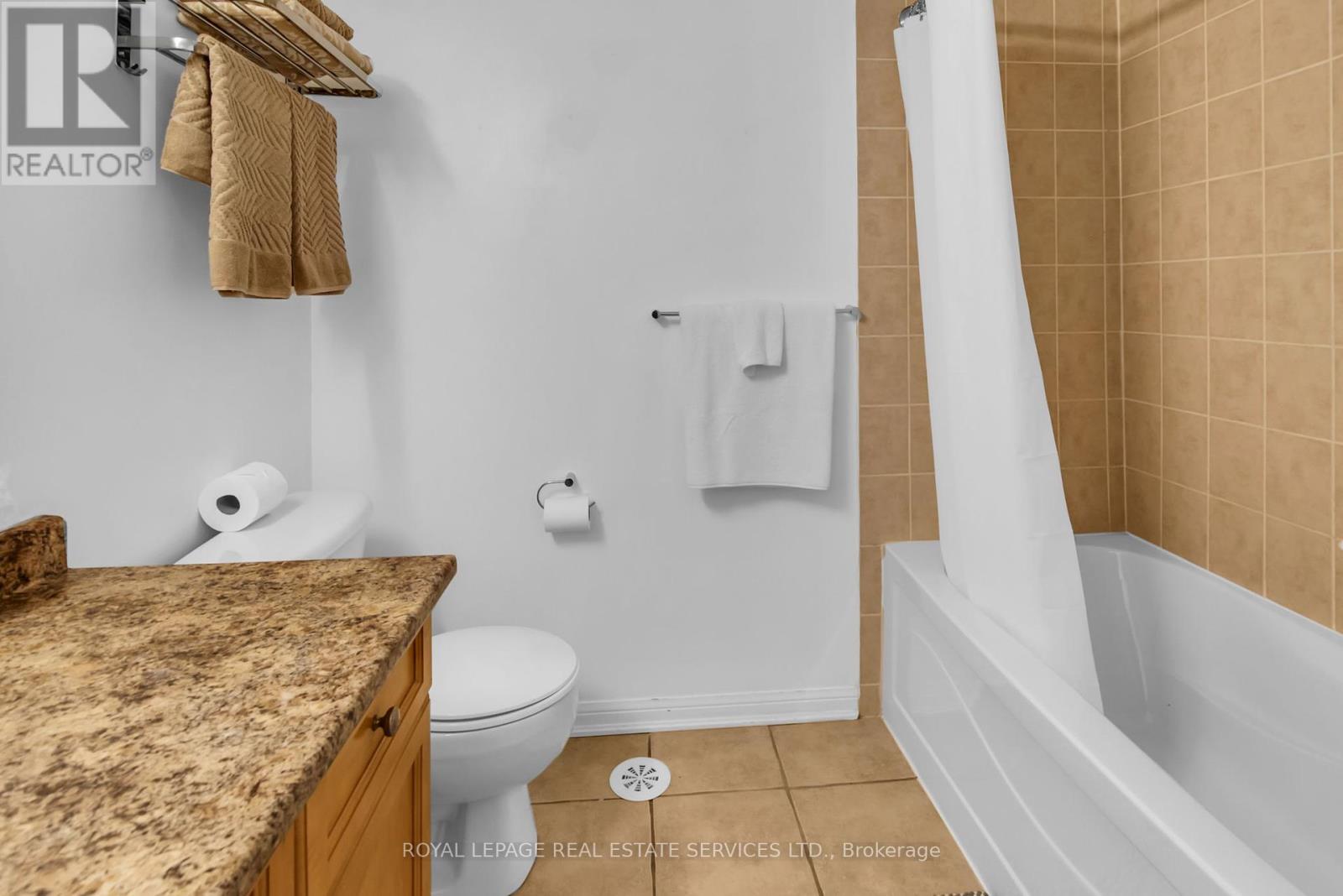 6 Tranter Trail, Toronto, Ontario  M1L 0G6 - Photo 16 - E12437232