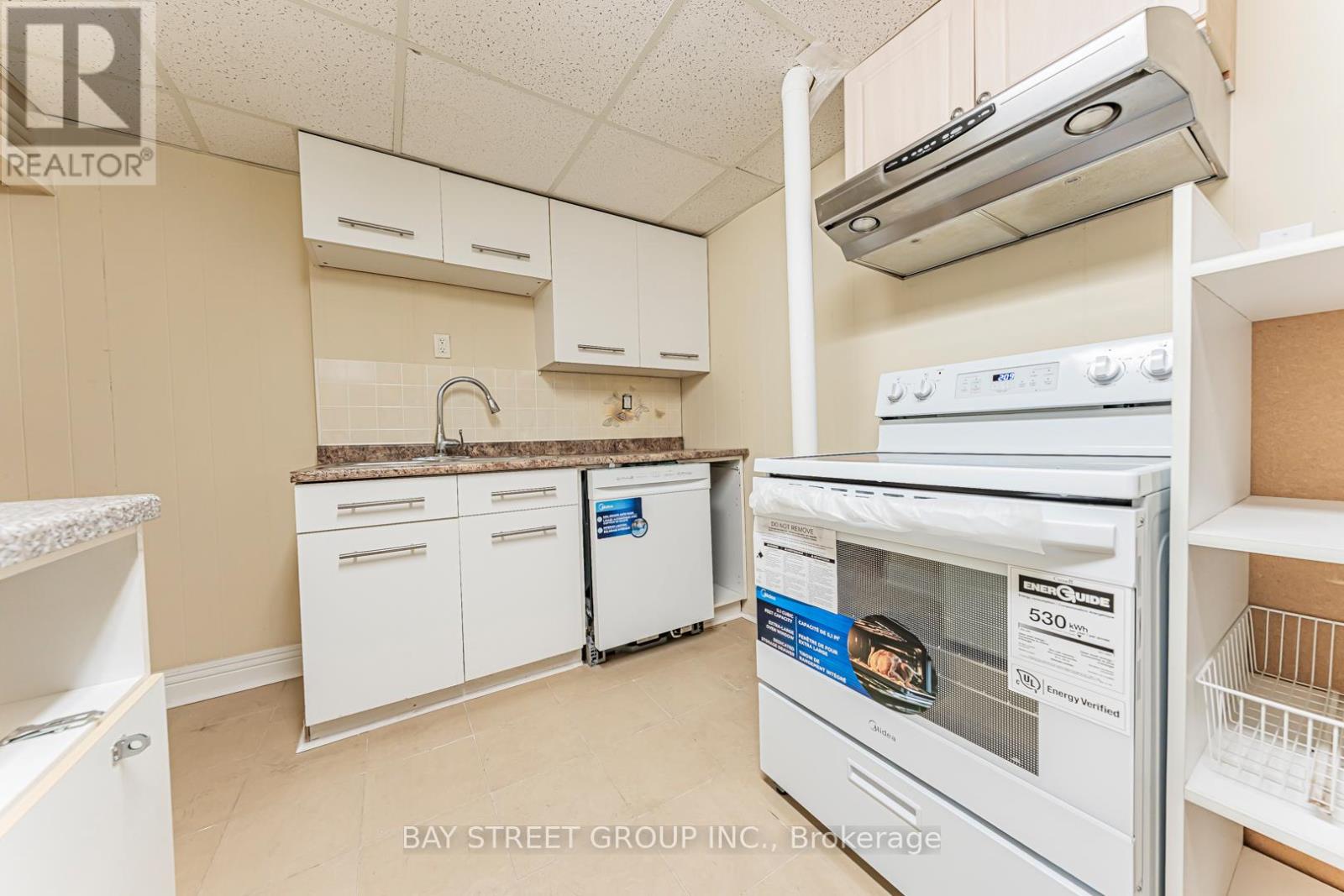 Lower - 149 Hendon Avenue, Toronto, Ontario  M2M 1A8 - Photo 11 - C12437326