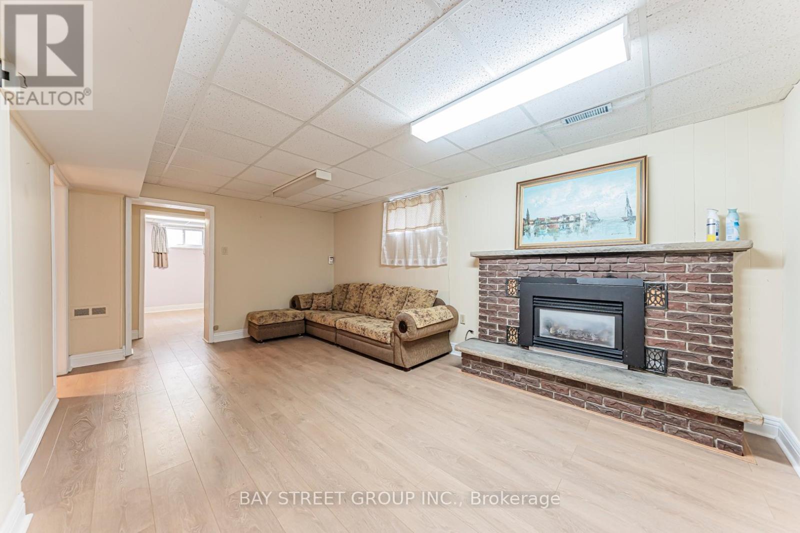 Lower - 149 Hendon Avenue, Toronto, Ontario  M2M 1A8 - Photo 4 - C12437326