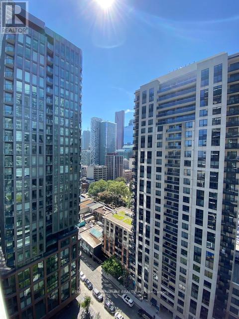 2101 - 77 Shuter Street, Toronto, Ontario  M5B 0B8 - Photo 10 - C12437371