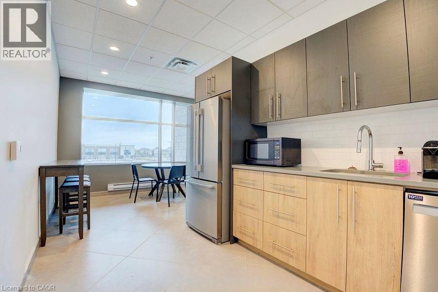3485 Rebecca Street Unit# 107, Oakville, Ontario  L6L 0H3 - Photo 16 - 40775399