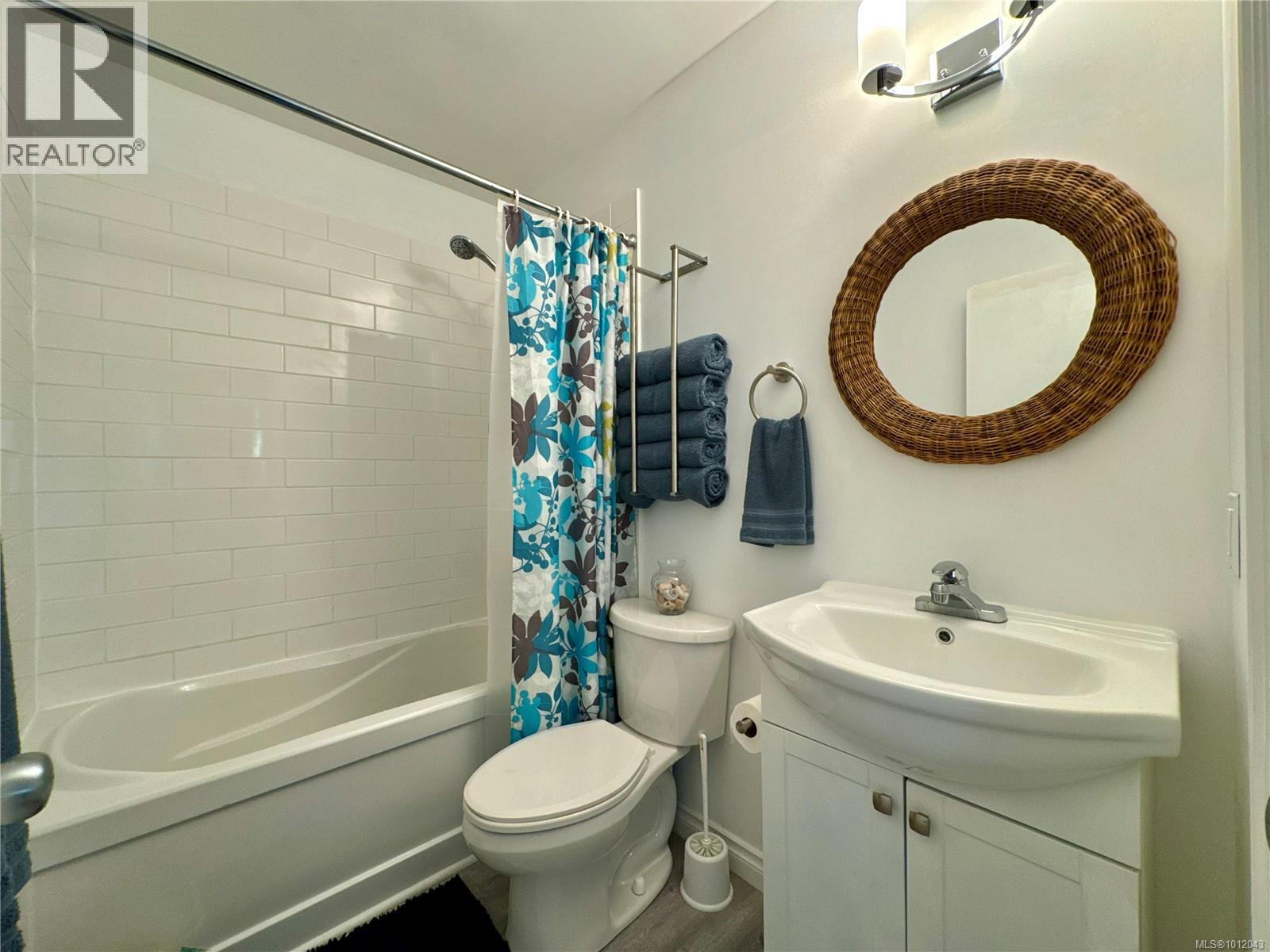 38 Clark Dr, Port Alice, British Columbia  V0N 2N0 - Photo 17 - 1012043