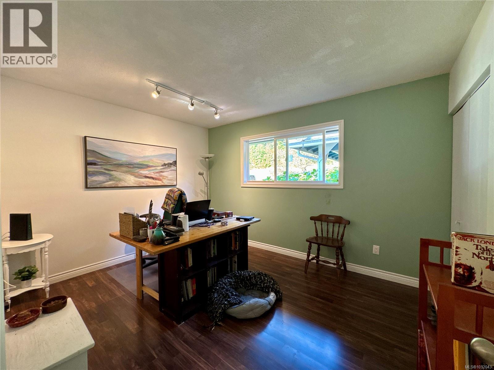 38 Clark Dr, Port Alice, British Columbia  V0N 2N0 - Photo 18 - 1012043
