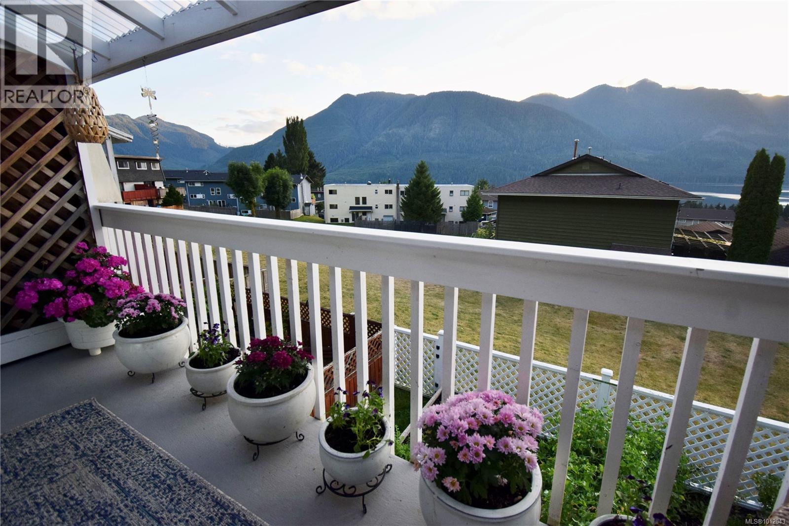 38 Clark Dr, Port Alice, British Columbia  V0N 2N0 - Photo 8 - 1012043